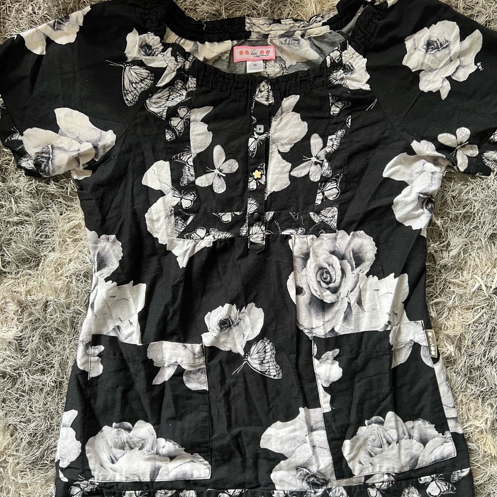 Koi Medium Scrub Top
